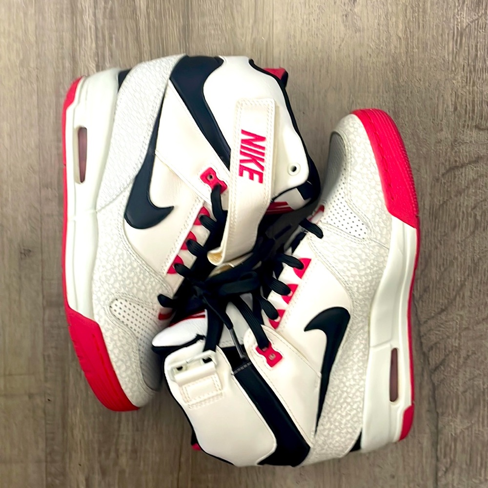 Women’s Nike Dunks | Wedge Heel | 7.5
